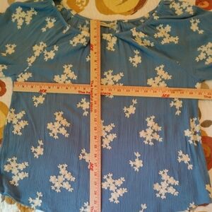 Soft Surroundings Blue Top with White Accents 3/4 sleeve